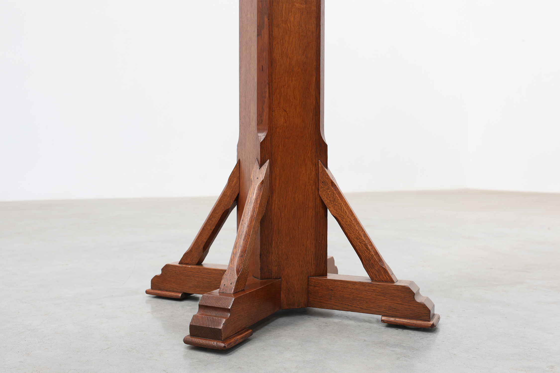 Art Deco oak pedestal with pierced brackets and cross base, Belgium 1920sthumbnail